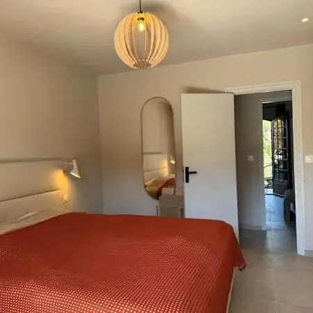 Chez Birgitta Vakantiehuis Talais